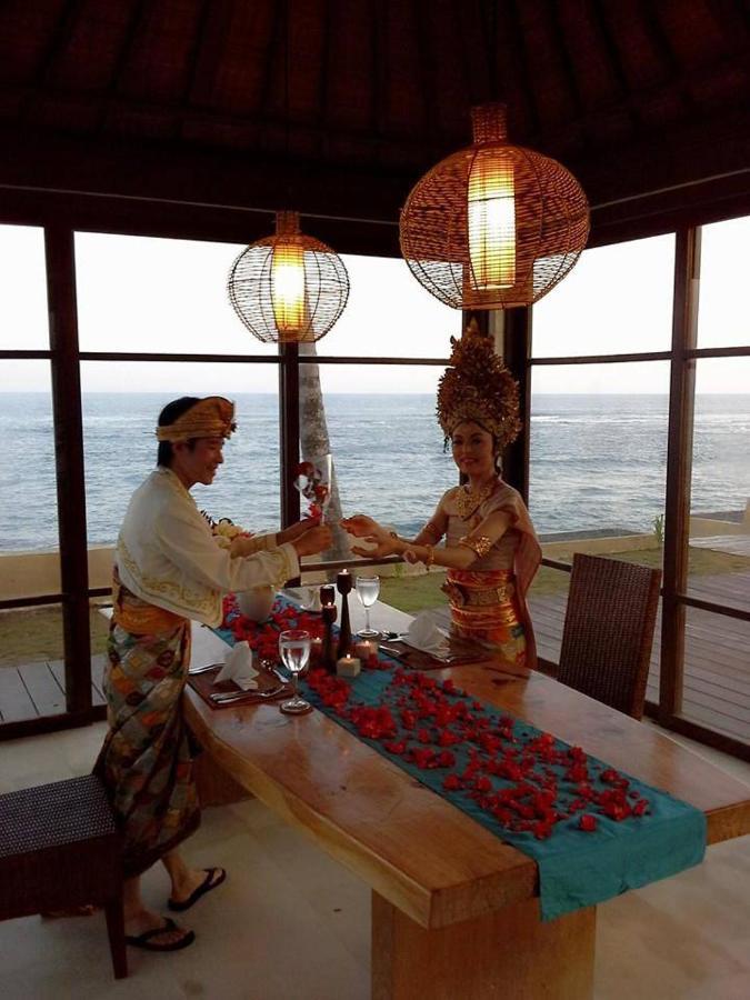 Villa Samudra Luxury Beachfront Ketewel Eksteriør billede